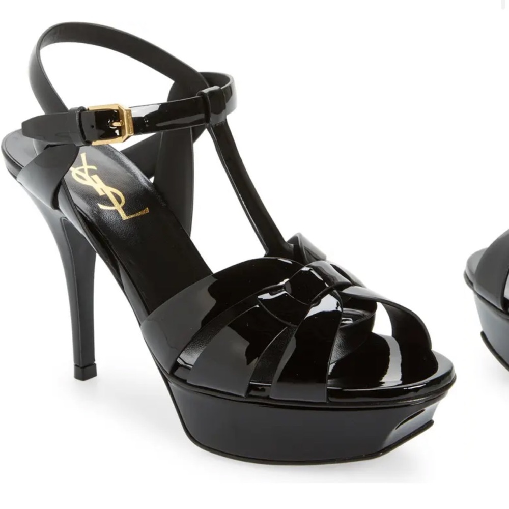 Saint Laurent Tribute Patent T-Strap Platform Sandals in Nero. Worn twice
